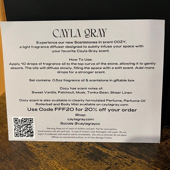 BRAND NEW FabFitFun X Cayla Gray Scentstone Set in Cozy (Warm, Soft Scent) - Picture 3 of 4
